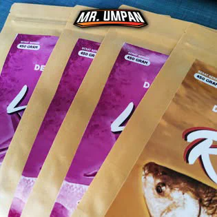 MR. UMPAN kraft bait packs, including Dedak Rohu and Dedak Lampam